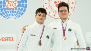 podio mag team foto simone ferraro sfa06582